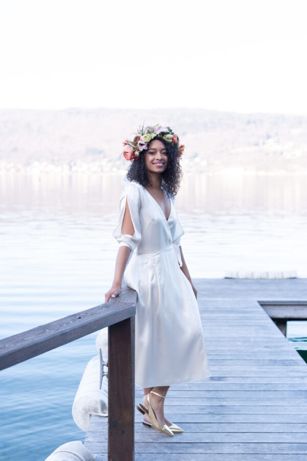 Robe femme mi-longue en satin de soie