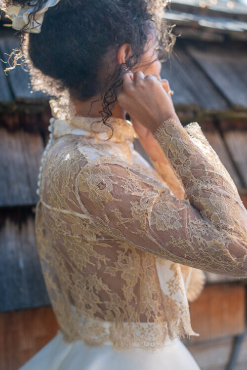 Top femme dentelle de Calais-Caudry or – Image 7